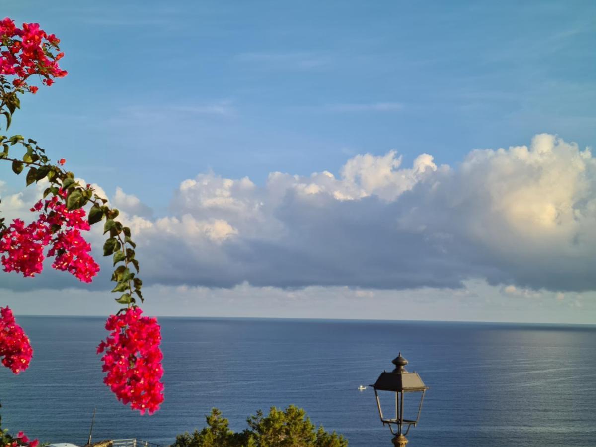“Cielo E Mare”, Casetta Nel Cuore Del Borgo Antico / “Sky & Sea”, Charming In The Heart Of Old Village Castelsardo Buitenkant foto