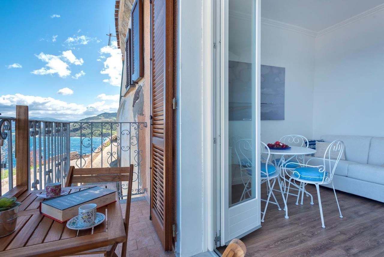 “Cielo E Mare”, Casetta Nel Cuore Del Borgo Antico / “Sky & Sea”, Charming In The Heart Of Old Village Castelsardo Buitenkant foto