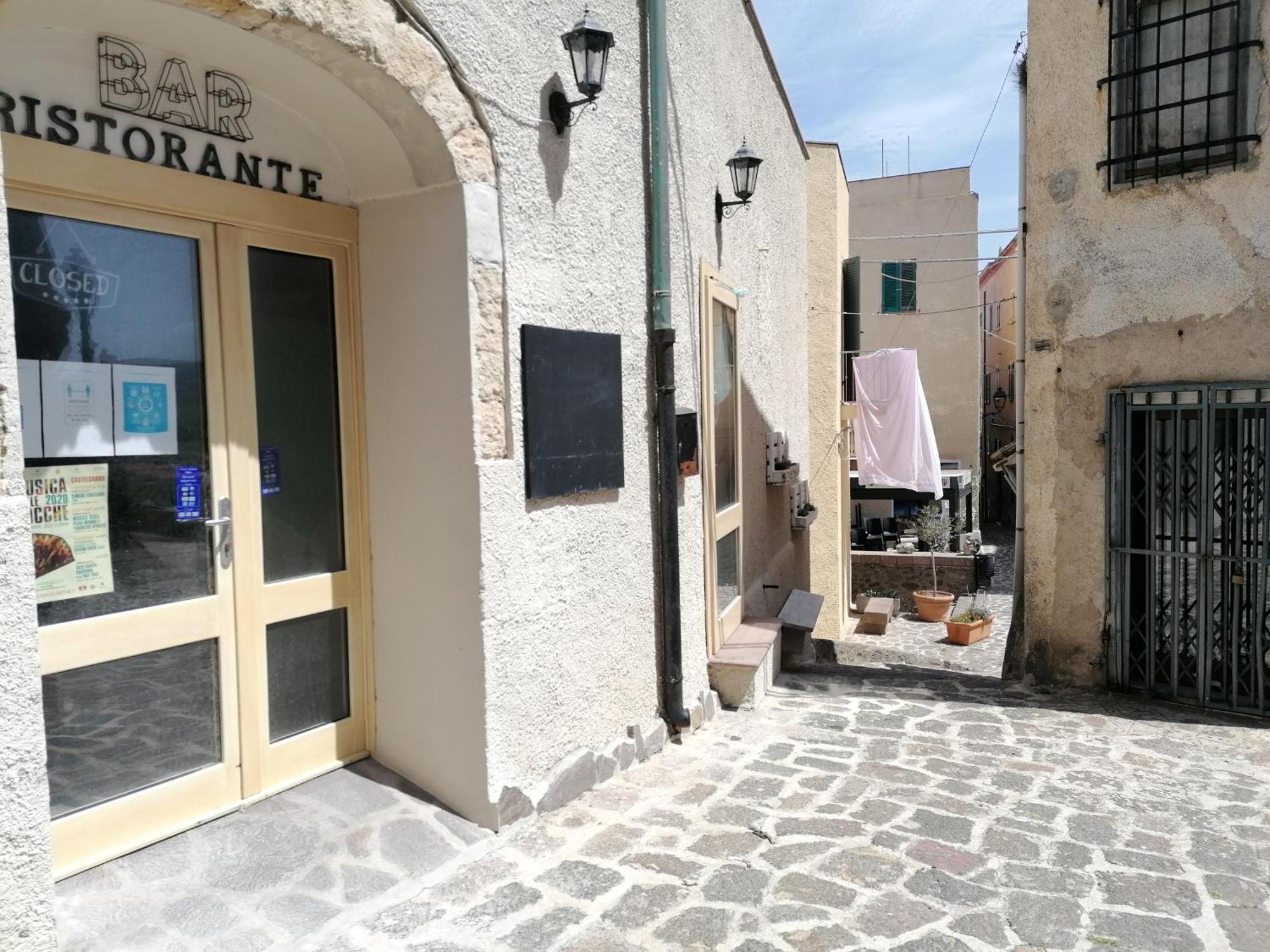 “Cielo E Mare”, Casetta Nel Cuore Del Borgo Antico / “Sky & Sea”, Charming In The Heart Of Old Village Castelsardo Buitenkant foto